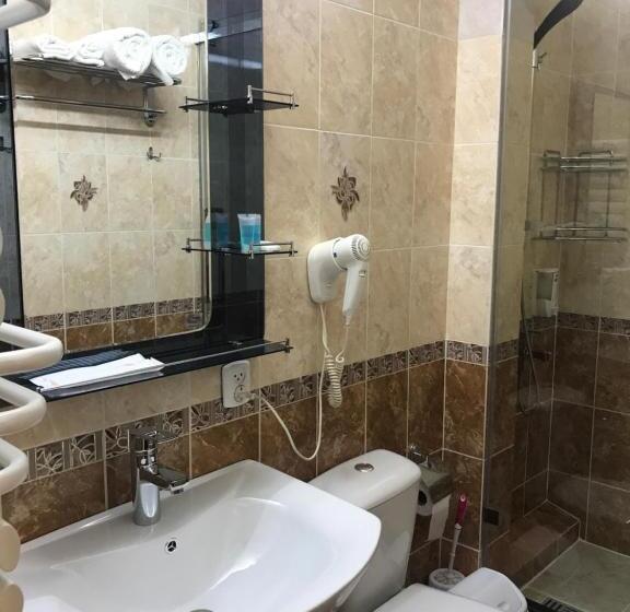 سوییت اجرایی, Gostinitsa Grand