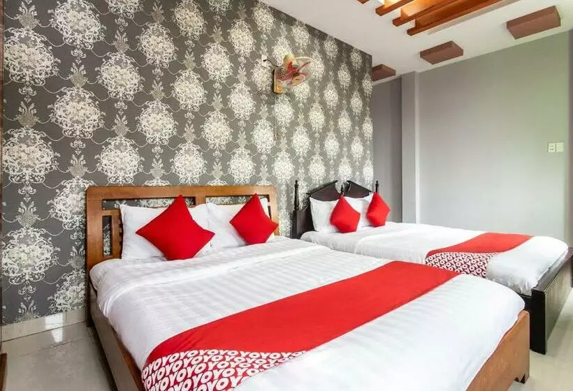 اتاق استاندارد چهارنفره با بالکن, Honey Hotel Da Nang