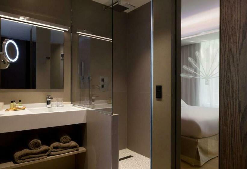 اتاق لوکس, L Arbre Voyageur   Bw Premier Collection   Lille