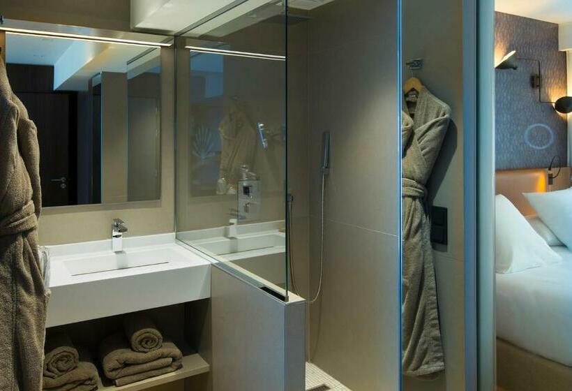 اتاق لوکس, L Arbre Voyageur   Bw Premier Collection   Lille