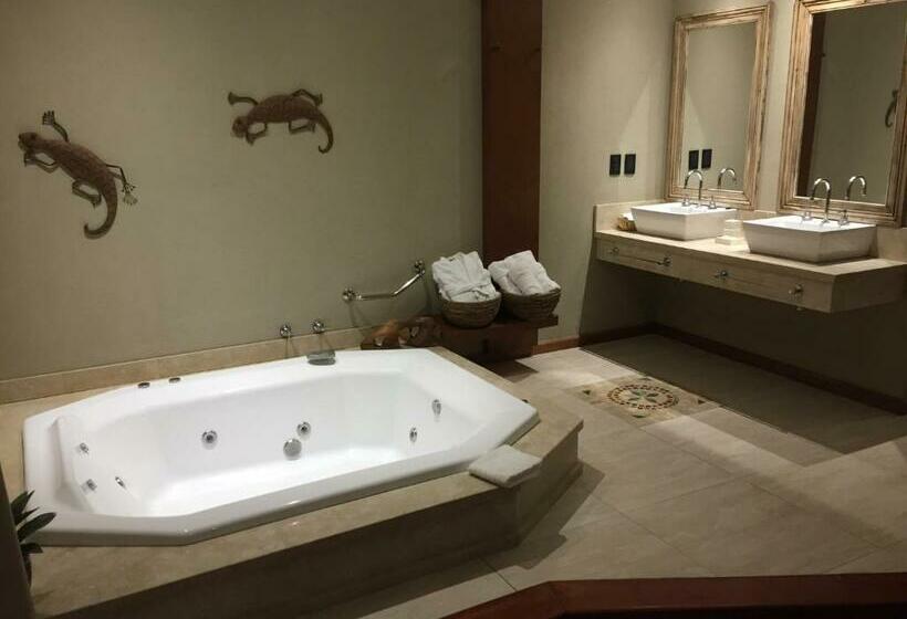 جناح, Noha Casa De Campo