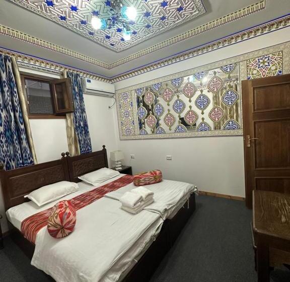 جناح جونيور, Rizo Boutique