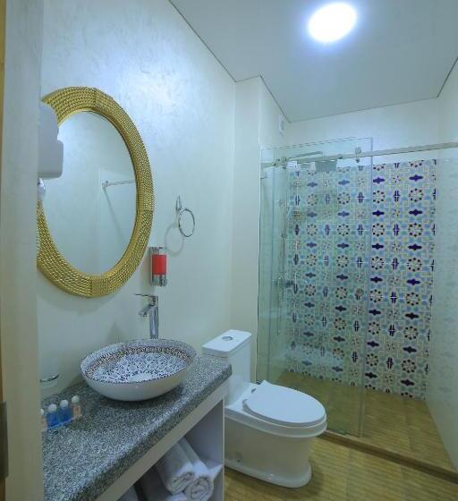 سوئیت با تخت بزرگ, Rizo Boutique