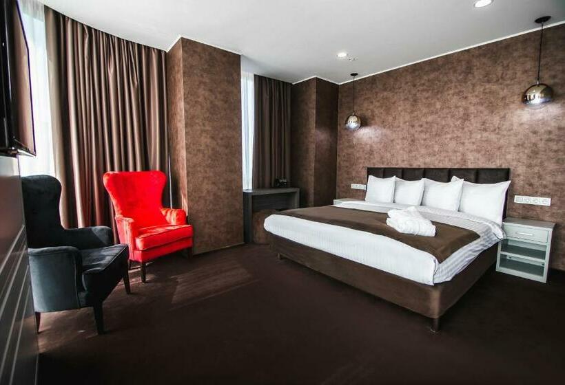 اتاق لوکس, Maqan Hotel Almaty