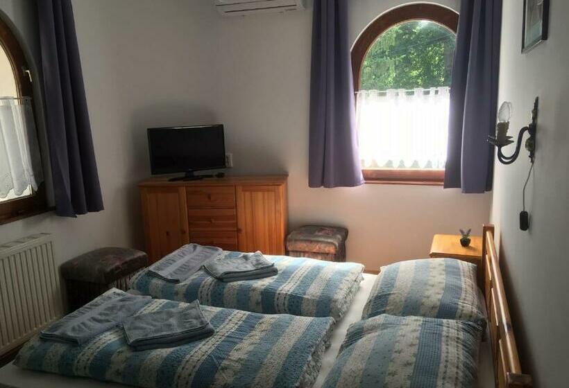 חדר סטנדרט, Káptalan Vendégház