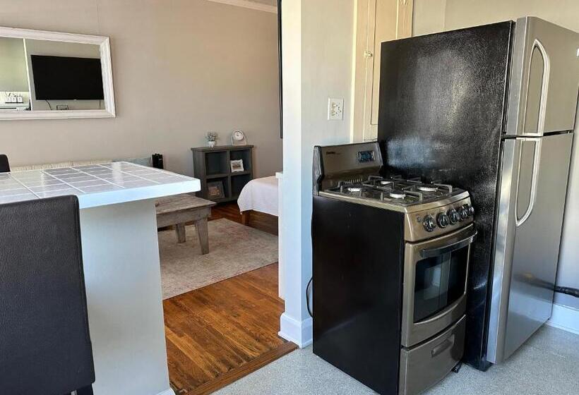 スタンダードスタジオ, The Vurpillat