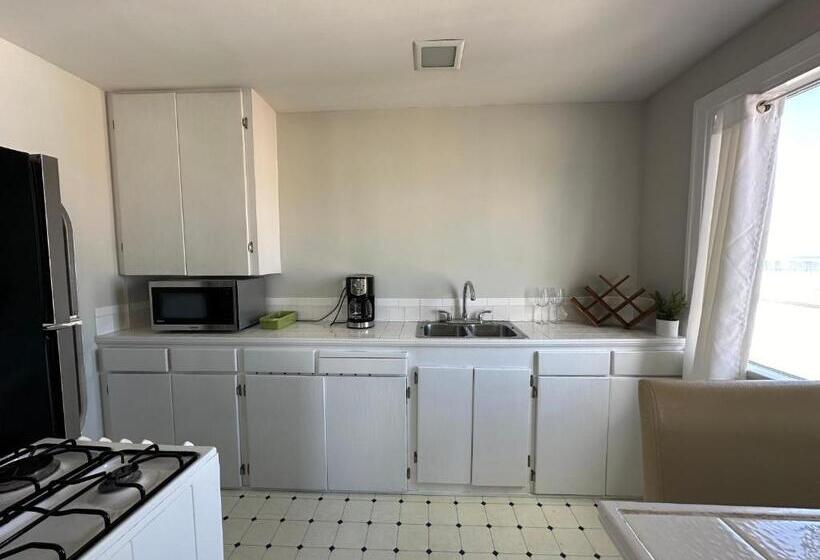 オーシャンビューデラックススイート, The Vurpillat