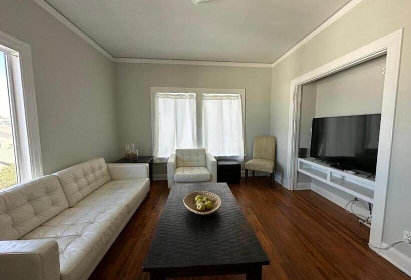 オーシャンビューデラックススイート, The Vurpillat