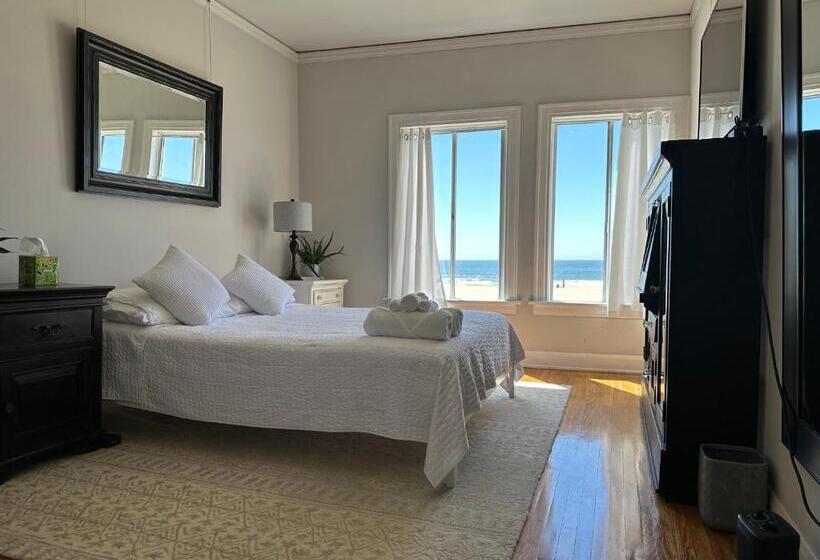 オーシャンビューデラックススイート, The Vurpillat