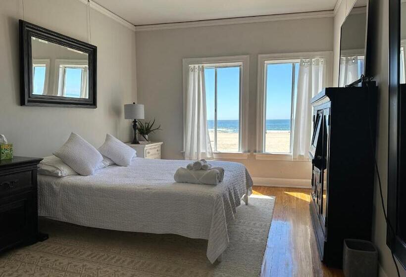 オーシャンビューデラックススイート, The Vurpillat