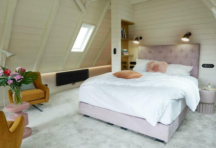 Номер Deluxe, Five Rooms