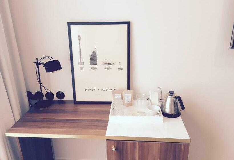 Quarto Estandar, Five Rooms