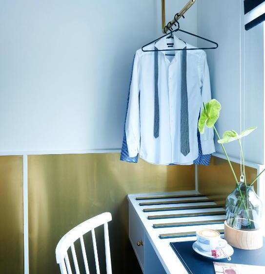 Quarto Economy, Five Rooms