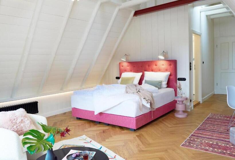 Номер Deluxe, Five Rooms