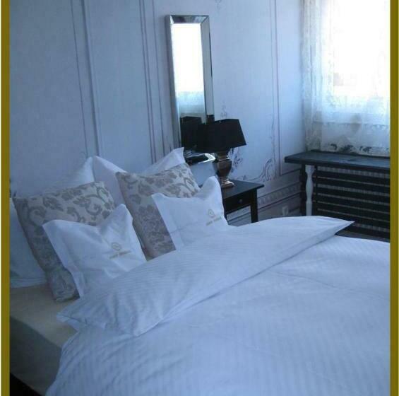 غرفة كومفورت, Goldner Engel, Restaurant   Hotel   Metzgerei