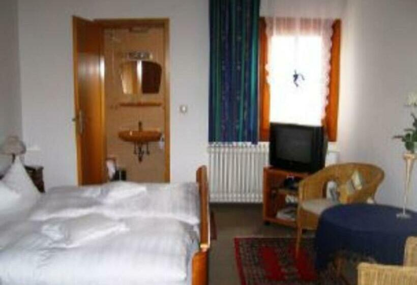 غرفة قياسية, Goldner Engel, Restaurant   Hotel   Metzgerei