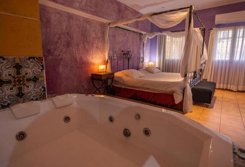 Люкс Повышенной Комфортности, Hacienda Don Justo Hotel Boutique Spa