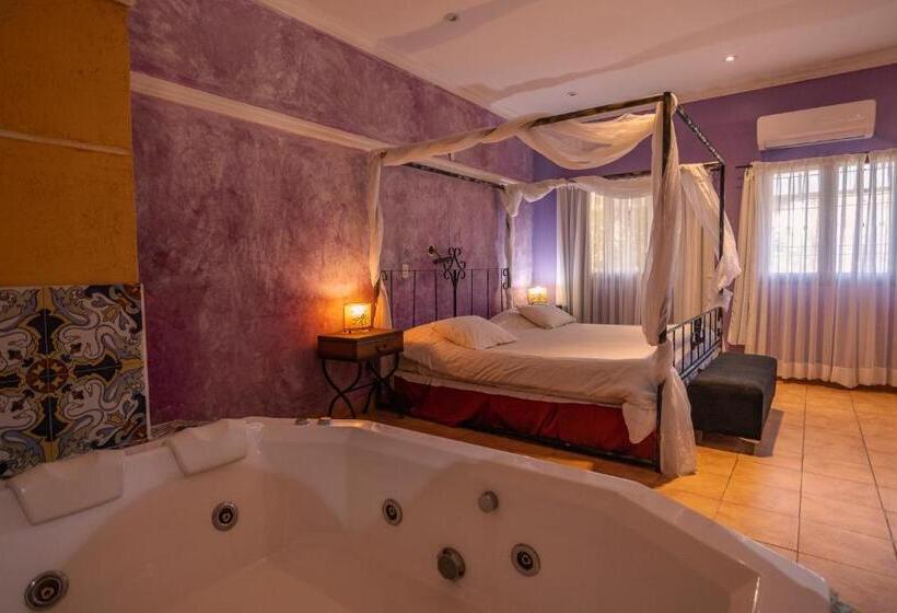 Люкс Повышенной Комфортности, Hacienda Don Justo Hotel Boutique Spa