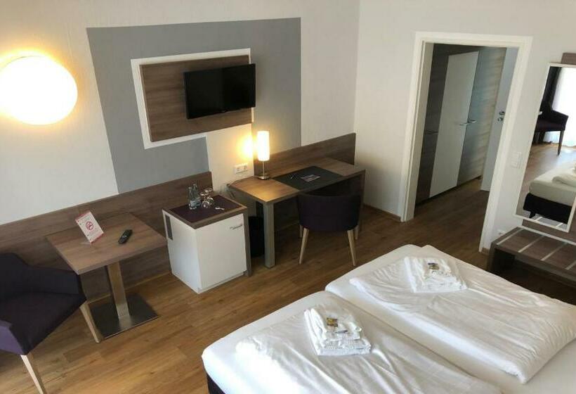 스탠다드 룸 강 전망, Altes Winzerhaus