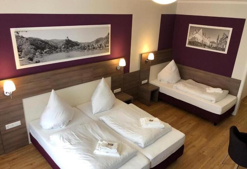 스탠다드 트리플 룸 테라스, Altes Winzerhaus