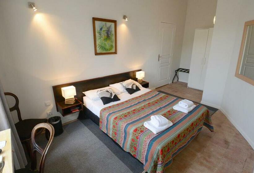 جناح عائلي, Chateau Du Puits Es Pratx