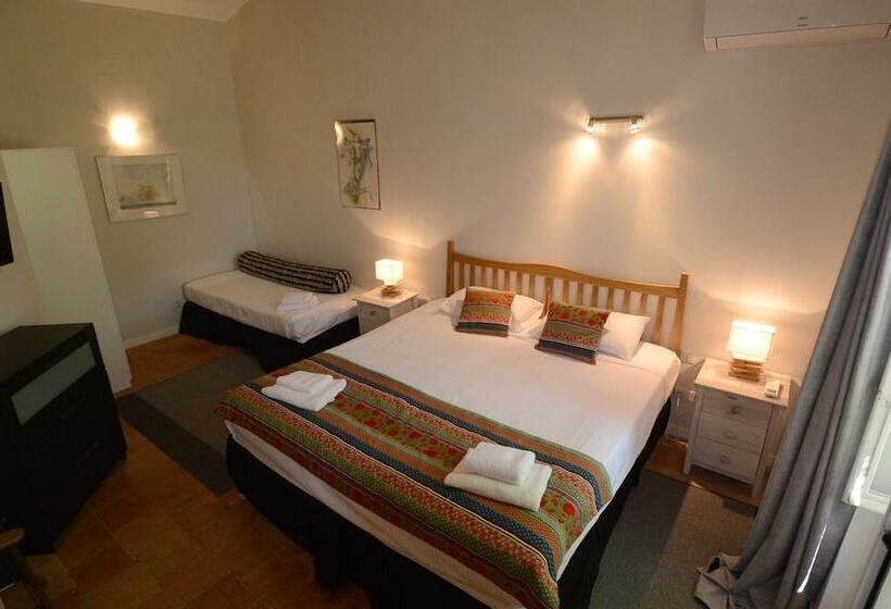 جناح عائلي, Chateau Du Puits Es Pratx