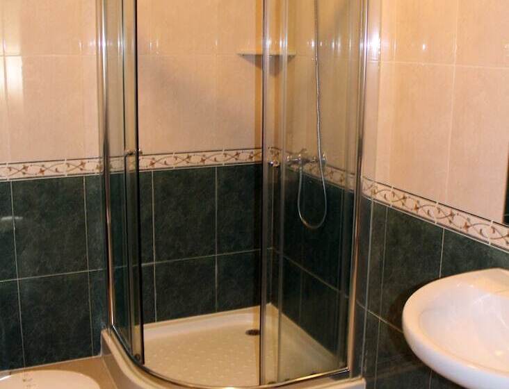 Номер Стандарт Трехместный, Dpcristal