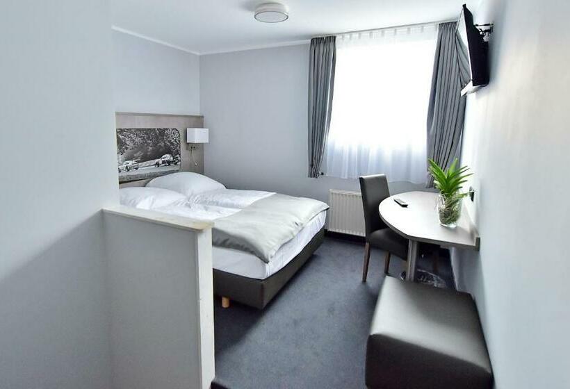 수피리어 룸, Gt3