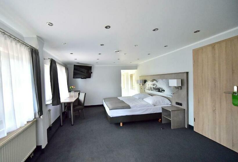 디럭스 주니어 스위트, Gt3