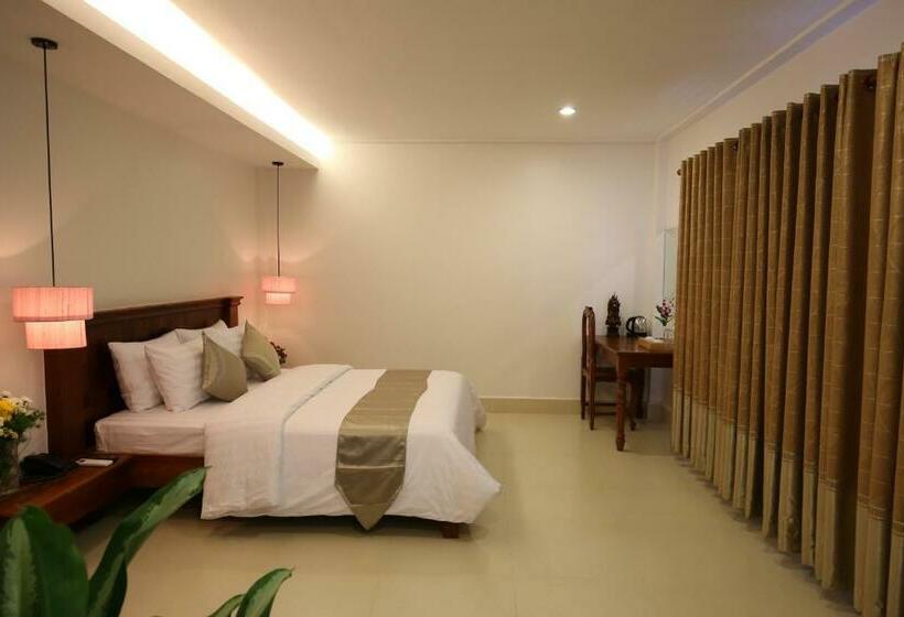 Номер Стандарт, Holy Angkor