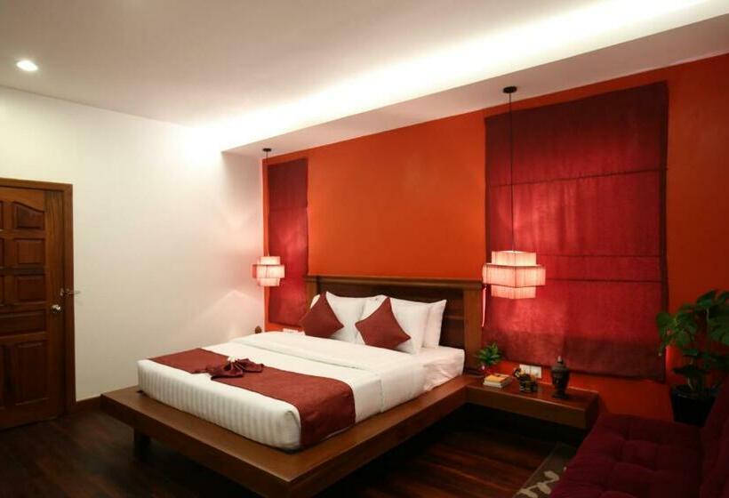 Номер Deluxe, Holy Angkor