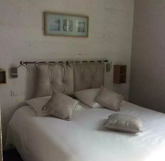 اتاق استاندارد, Hôtel Familial L Ostréi