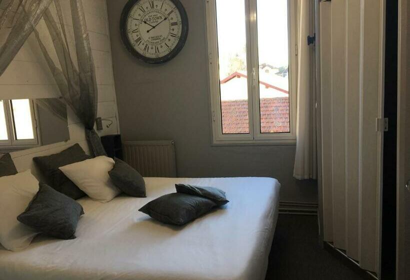 Номер Стандарт, Hôtel Familial L Ostréi