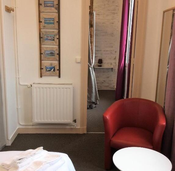 سوییت جونیور, Hôtel Familial L Ostréi