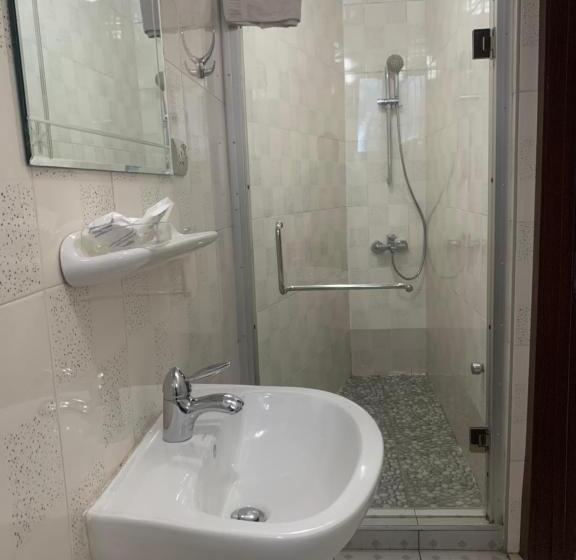 Estudio Estàndard, Manjaro Suites