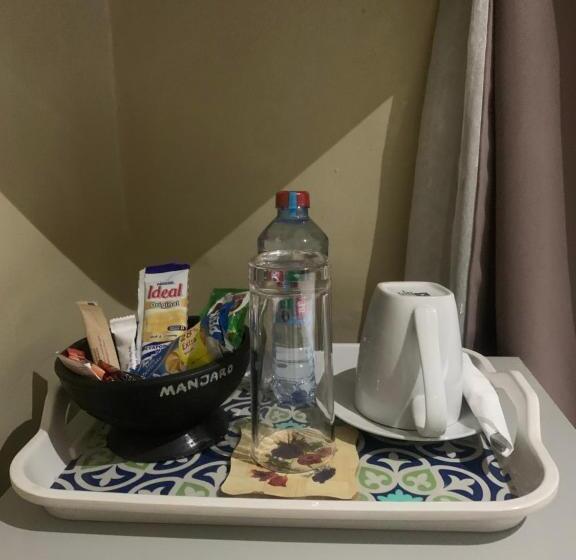 Habitación Estàndard Individual, Manjaro Suites