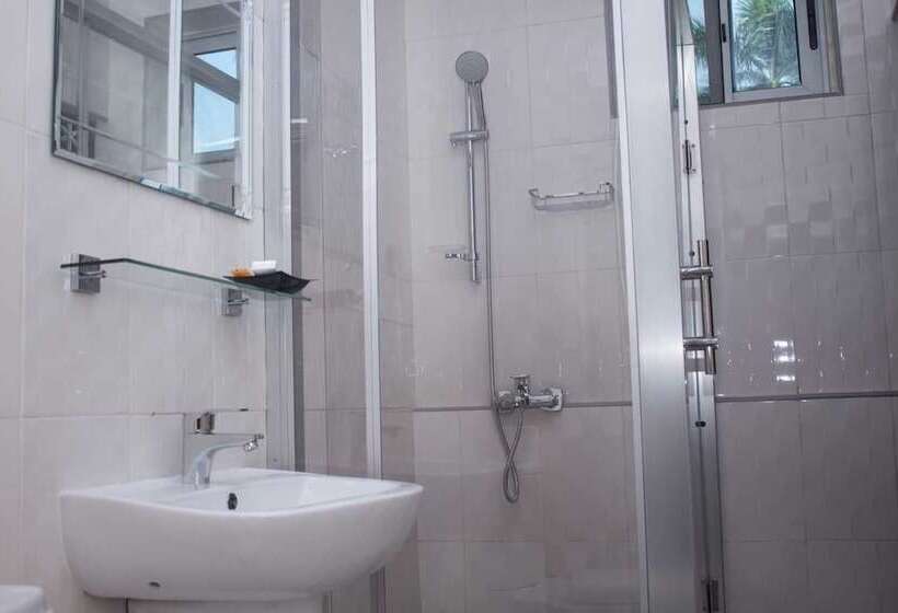 1 Bedroom Executive Apartment, Manjaro Suites