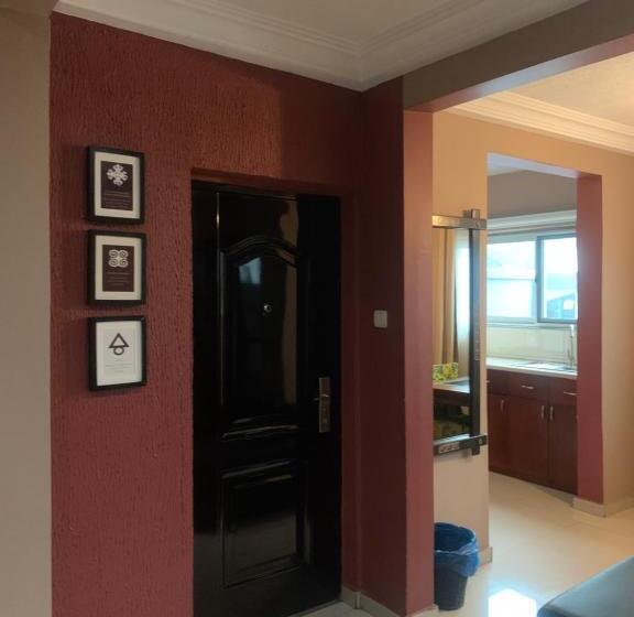 1 Bedroom Premium Apartment, Manjaro Suites