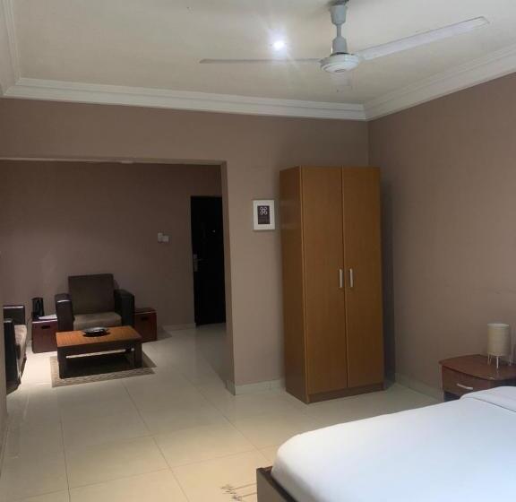 Estudio Estàndard, Manjaro Suites