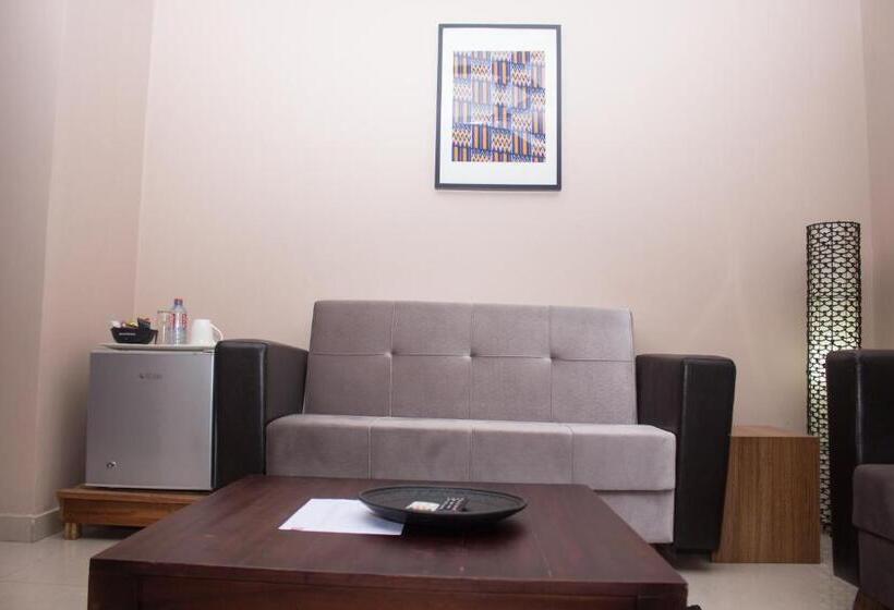 Estudio Estàndard, Manjaro Suites