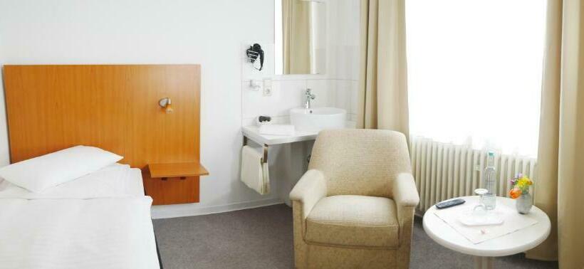 חדר סטנדרט יחיד, Pension Helma