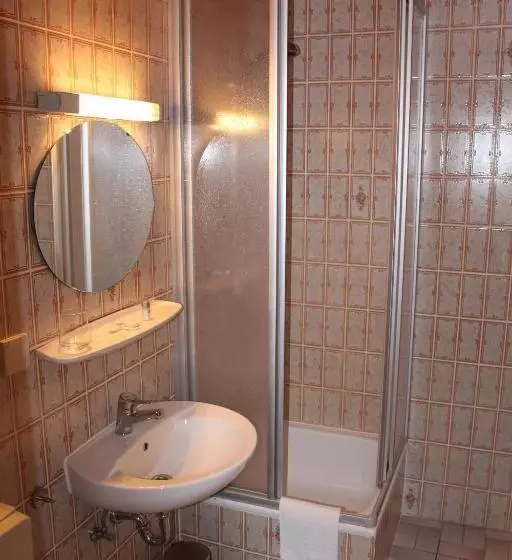 Standard Single Room, Restaurant Margaretenhof