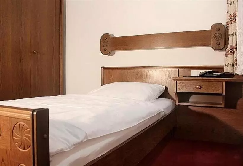 Standard Single Room, Restaurant Margaretenhof