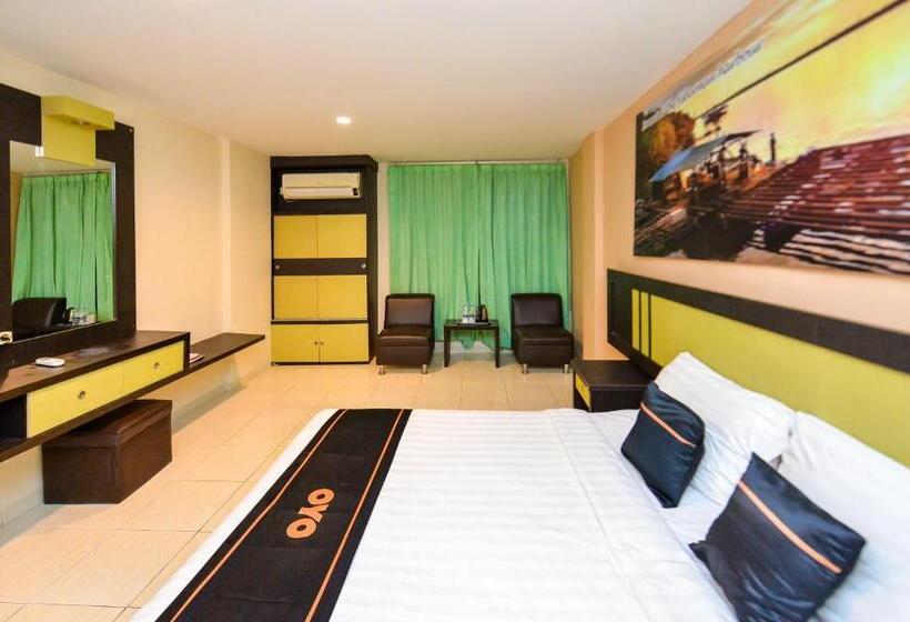 Номер Deluxe, Sampurna Jaya
