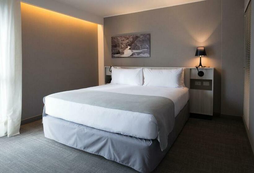 חדר סופריור עם מיטת קינג, Solace Hotel Santiago