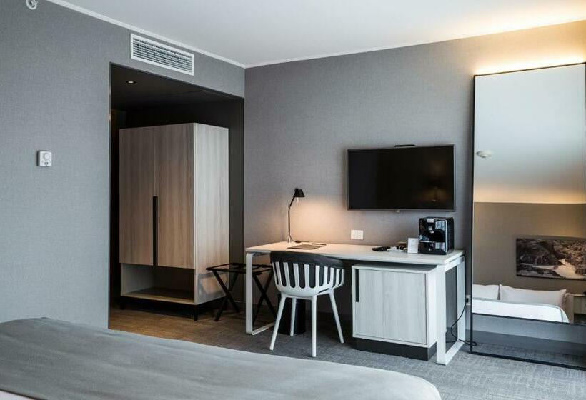 חדר סופריור עם מיטת קינג, Solace Hotel Santiago