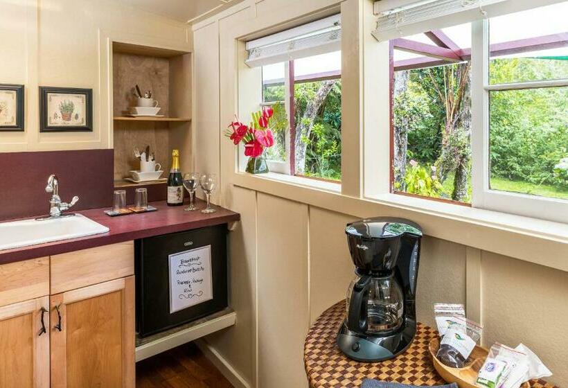 בית, חדר שינה 1, Volcano Village Estates