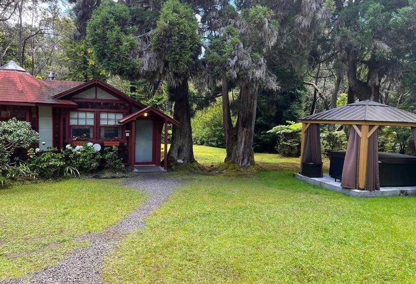 סוויטה, Volcano Village Estates