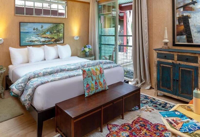 חדר דחוקס עם מיטת קינג, Volcano Village Estates