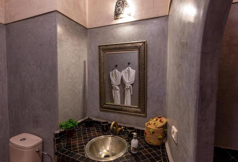 اتاق لوکس با تخت بزرگ, Les Sources Berbères Riad & Spa